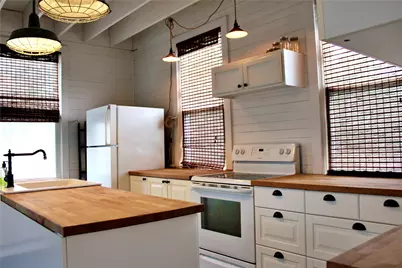 192 Plum Acres Lane, West Point, TX 78963 - Photo 4