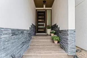 910 W 18th St, Houston, TX 77008 - Photo 6