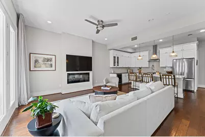 910 W 18th Street #B, Houston, TX 77008 - Photo 2