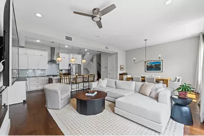 910 W 18th Street #B, Houston, TX 77008 - Photo 1