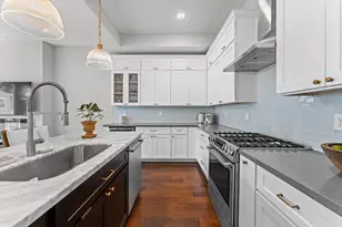 910 W 18th St, Houston, TX 77008 - Photo 4