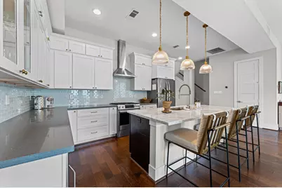 910 W 18th Street #B, Houston, TX 77008 - Photo 10