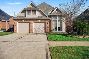 1321 Garden Ct, Deer Park, TX 77536 - Photo 2