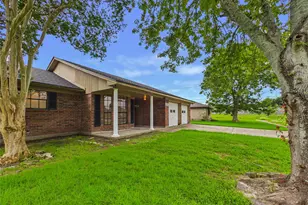 10306 Rustic Rock Rd, La Porte, TX 77571 - Photo 2