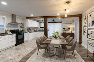 1425 15th St, Huntsville, TX 77340 - Photo 2