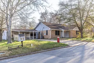 1425 15th St, Huntsville, TX 77340 - Photo 50