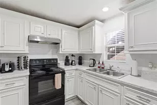 2620 Delafield St, Houston, TX 77023 - Photo 4