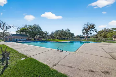 255 Mossy Meadow Drive, West Columbia, TX 77486 - Photo 32