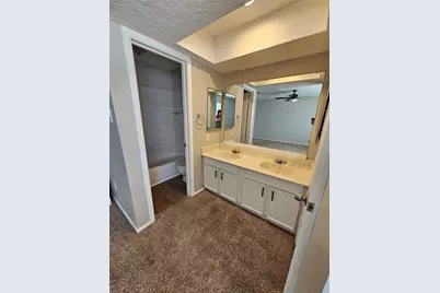 2714 Lower Valley Drive, Houston, TX 77067 - Photo 4