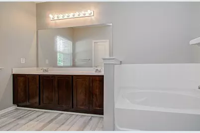 8103 Malago Point Drive, Cypress, TX 77433 - Photo 20