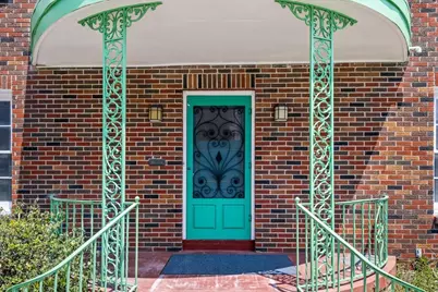 2719 Capitol Street, Houston, TX 77003 - Photo 2