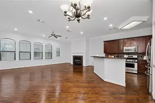 2304 Jackson St, Houston, TX 77004 - Photo 2
