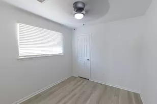 19703 Vista Lake Ct, Cypress, TX 77433 - Photo 24