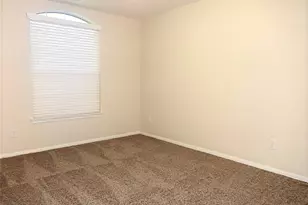 2420 Avalon Trace Ln, Pearland, TX 77581 - Photo 12