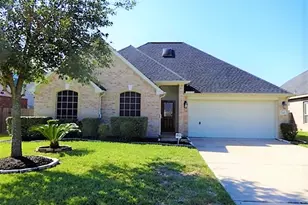 2420 Avalon Trace Ln, Pearland, TX 77581 - Photo 1