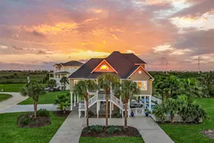 3635 Foremast Dr, Galveston, TX 77554 - Photo 44