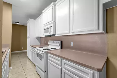 172 Binnacle Ct #A, Willis, TX 77318 - Photo 6