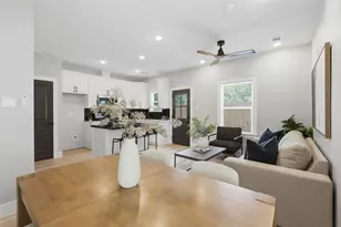 4719 Mallow St, Houston, TX 77033 - Photo 10