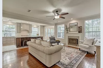 47 Firethorn Place, The Woodlands, TX 77382 - Photo 8