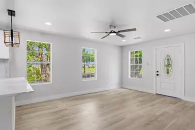 300 Hafer St, Baytown, TX 77520 - Photo 8