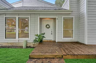 52 Hideaway Dr, Friendswood, TX 77546 - Photo 2