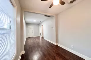 2412 Stuart St, Houston, TX 77004 - Photo 10