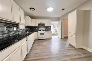 2412 Stuart St, Houston, TX 77004 - Photo 8