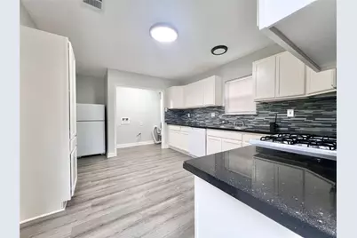 2412 Stuart Street, Houston, TX 77004 - Photo 6