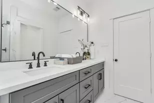 2722 Anita St, Houston, TX 77004 - Photo 32