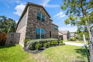 9738 Birdsnest Ct, Spring, TX 77379 - Photo 2