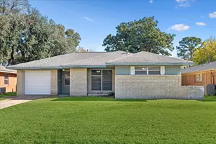 329 Robin St, Deer Park, TX 77536 - Photo 6