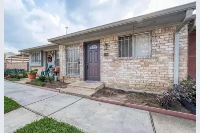 1108 W Tri Oaks Lane #150, Houston, TX 77043 - Photo 4