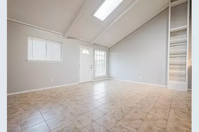 1108 W Tri Oaks Lane #150, Houston, TX 77043 - Photo 8