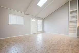 1108 W Tri Oaks Ln, Houston, TX 77043 - Photo 8