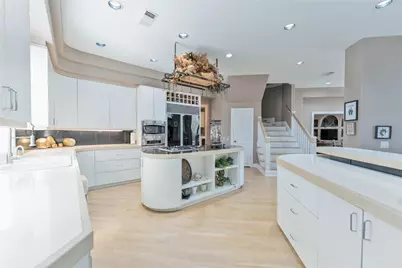 2310 Sycamore Grove Drive, Houston, TX 77062 - Photo 8