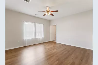 118 W Dahlgreen, Wharton, TX 77488 - Photo 10