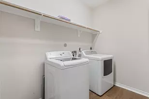 118 W Dahlgreen, Wharton, TX 77488 - Photo 6