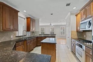 3414 Skyline Village Dr, Houston, TX 77057 - Photo 14