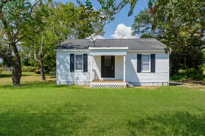 108 Lostracco Street, Angleton, TX 77515 - Photo 2