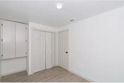 108 Lostracco Street, Angleton, TX 77515 - Photo 12