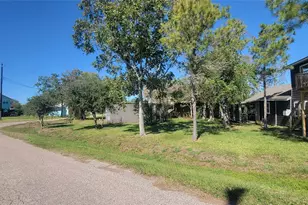 12018 Sandpiper Rd, Angleton, TX 77515 - Photo 44