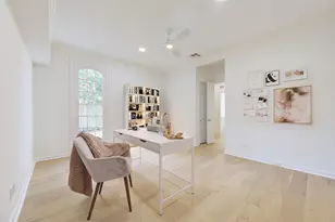 50 Saddlebrook Ln, Houston, TX 77024 - Photo 16