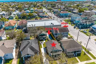 3825 Ave N 1/2, Galveston, TX 77550 - Photo 2