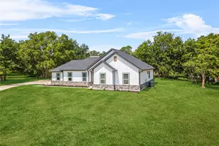 2315 Progress Dr, Brenham, TX 77833 - Photo 2