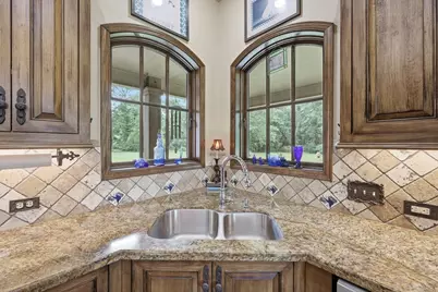 1581 County Road 715, Buna, TX 77612 - Photo 14