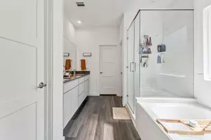 560 Newcomb Holw Dr, Conroe, TX 77304 - Photo 28