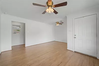 2102 Blueberry Lane, Pasadena, TX 77502 - Photo 6