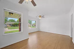 2102 Blueberry Ln, Pasadena, TX 77502 - Photo 4