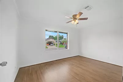 2102 Blueberry Lane, Pasadena, TX 77502 - Photo 12