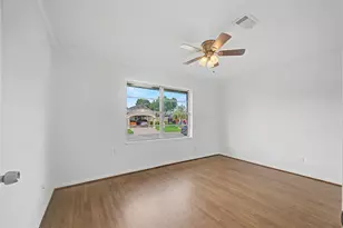 2102 Blueberry Ln, Pasadena, TX 77502 - Photo 12